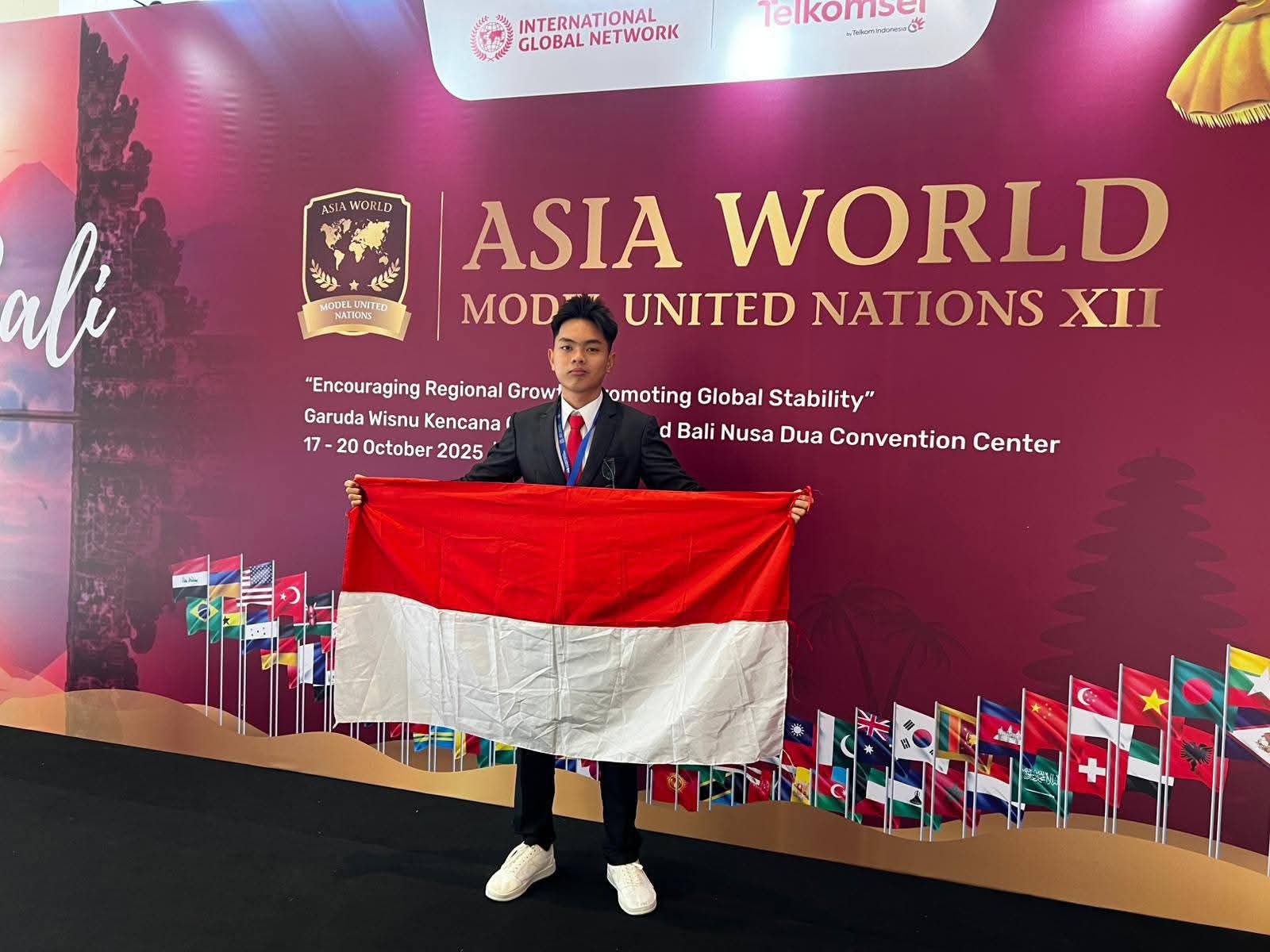 M. Adli Ahza, Pelajar SMAN 1 Muaradua Delegasi Oku Selatan Ikut Ajang AWMUN Xll di Bali