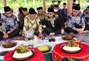 Pemkab Oku Selatan Beserta Masyarakat Adat Ranau Gelar Acara Tetangguhan dengan Leluhur Jelang Sriwijaya Ranau Gran Fondo dan Festival Danau Ranau 2025
