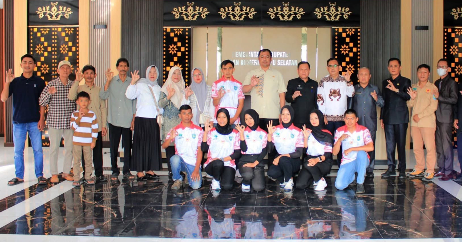 Bupati Abusama Lepas Keberangkatan Atlet Arum Jeram Oku Selatan Mewakili Indonesia Ikuti Kejuaraan Internasional World Rating Championship di Kuala Lumpur
