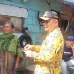 Lurah pasar Muaradua Turun Langsung Verifikasi Data Penerima Bantuan Yang Layak