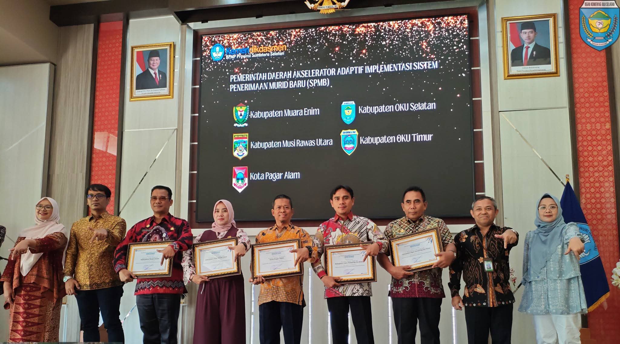 OKU SELATAN KEMBALI RAIH DUA PENGHARGAAN DARI BPMP SUMSEL DI BIDANG PENDIDIKAN