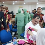 Bupati dan Wakil Bupati Oku Selatan Meninjau Kegiatan Bhakti Sosial Donor Darah