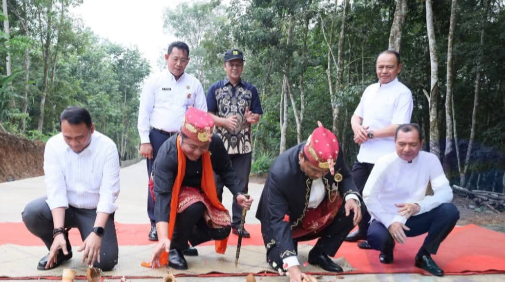 Gubernur Sumsel Resmikan Ruas Jalan Karang Agung -Trans Lubar Yang Bersumber Dari Bangubsus