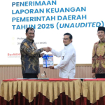 Bupati Abusama Serahkan Langsung LKPD TA 2025(Unaudited) Kabupaten Oku Selatan ke BPK RI Sumsel