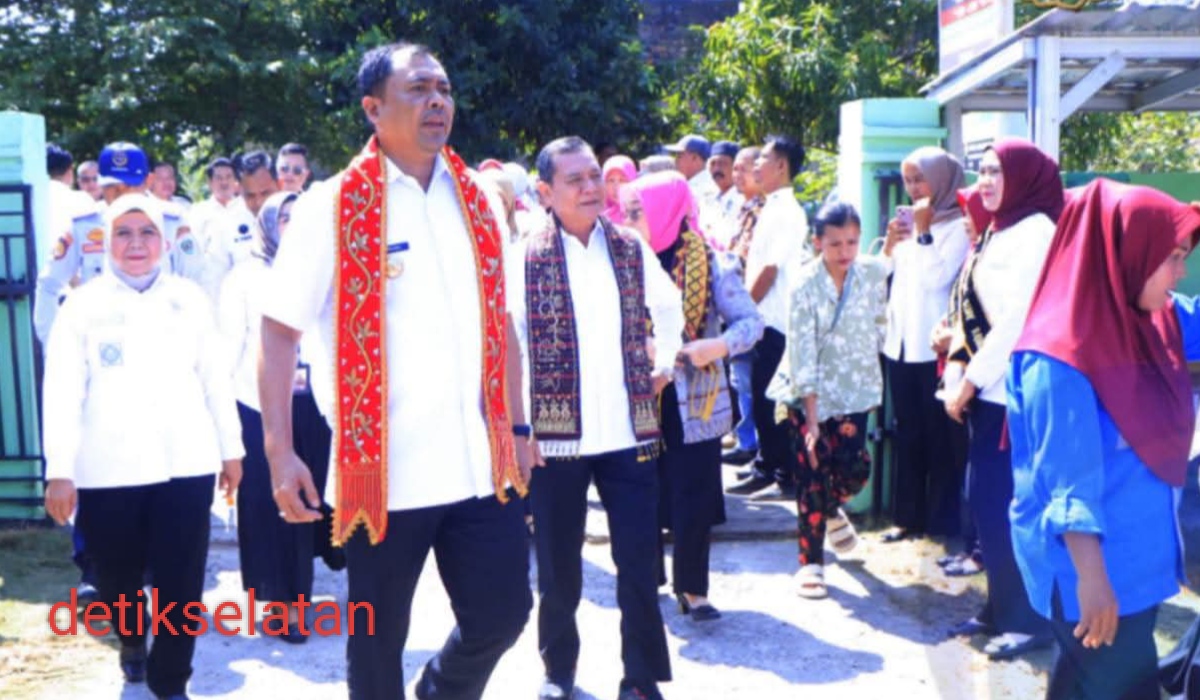 Bupati dan Wakil Bupati Oku Selatan Tinjau Pelayanan Kesehatan Gratis di Puskesmas Kecamatan Buay Rawan