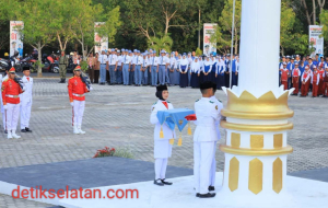 Prosesi Penurunan Bendera Merah Putih HUT RI Ke-81 di Lingkungan Pemkab Oku Selatan Berlangsung Khidmat